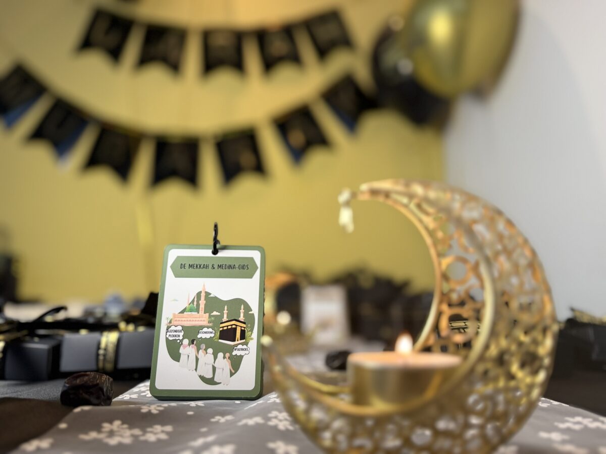 De Mekka-Medina gids incl. keycord met quick-release clipje